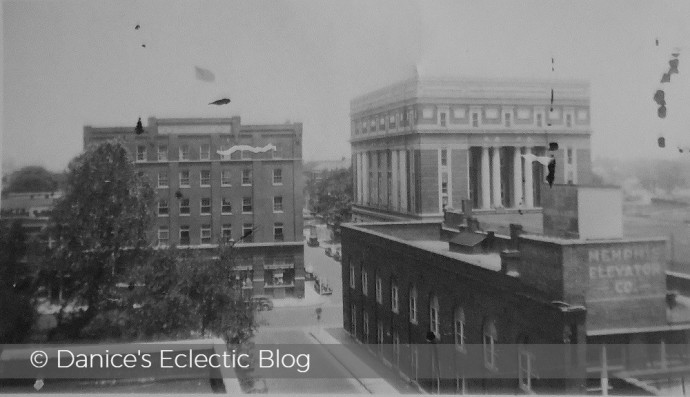 Union Street, Memphis, TN- ©FCR ca. 1940's